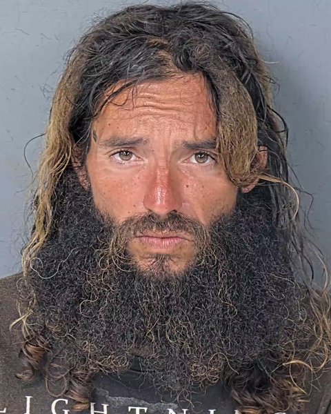 Mugshot of JOHNATHAN GIL ENRIQUEZ