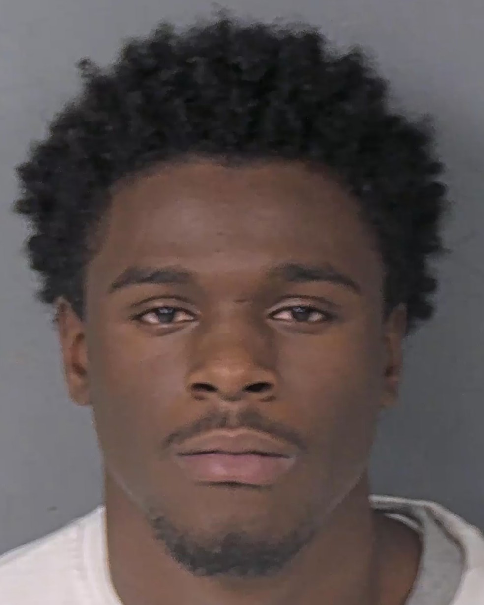 Mugshot of JOHNATHAN BLAKE DAVIS