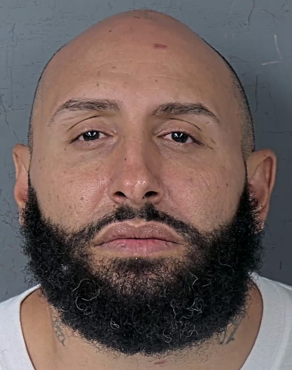 Mugshot of THOMAS MENDEZ URBINA