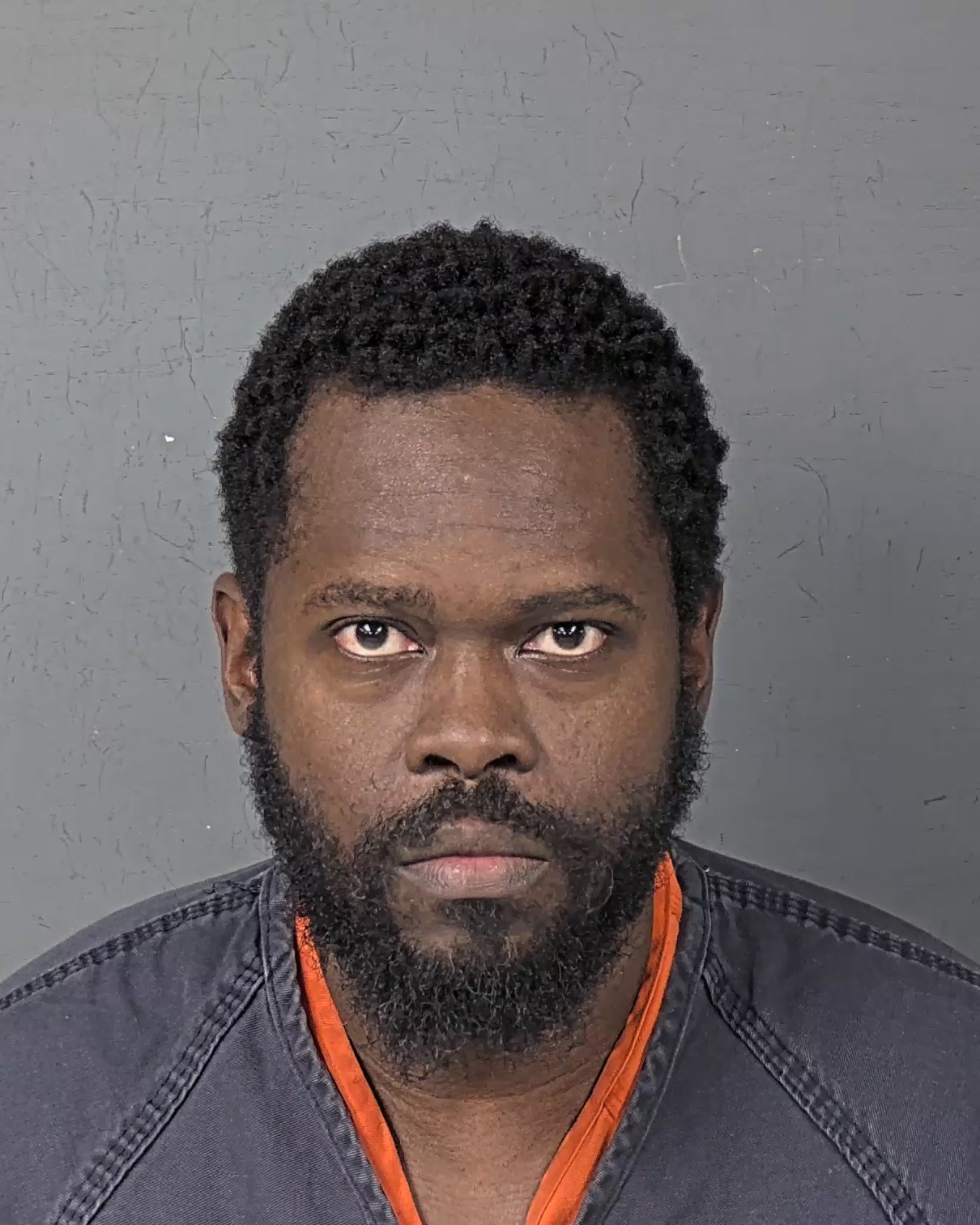 Mugshot of CESAR RENTERIA VALENCIA