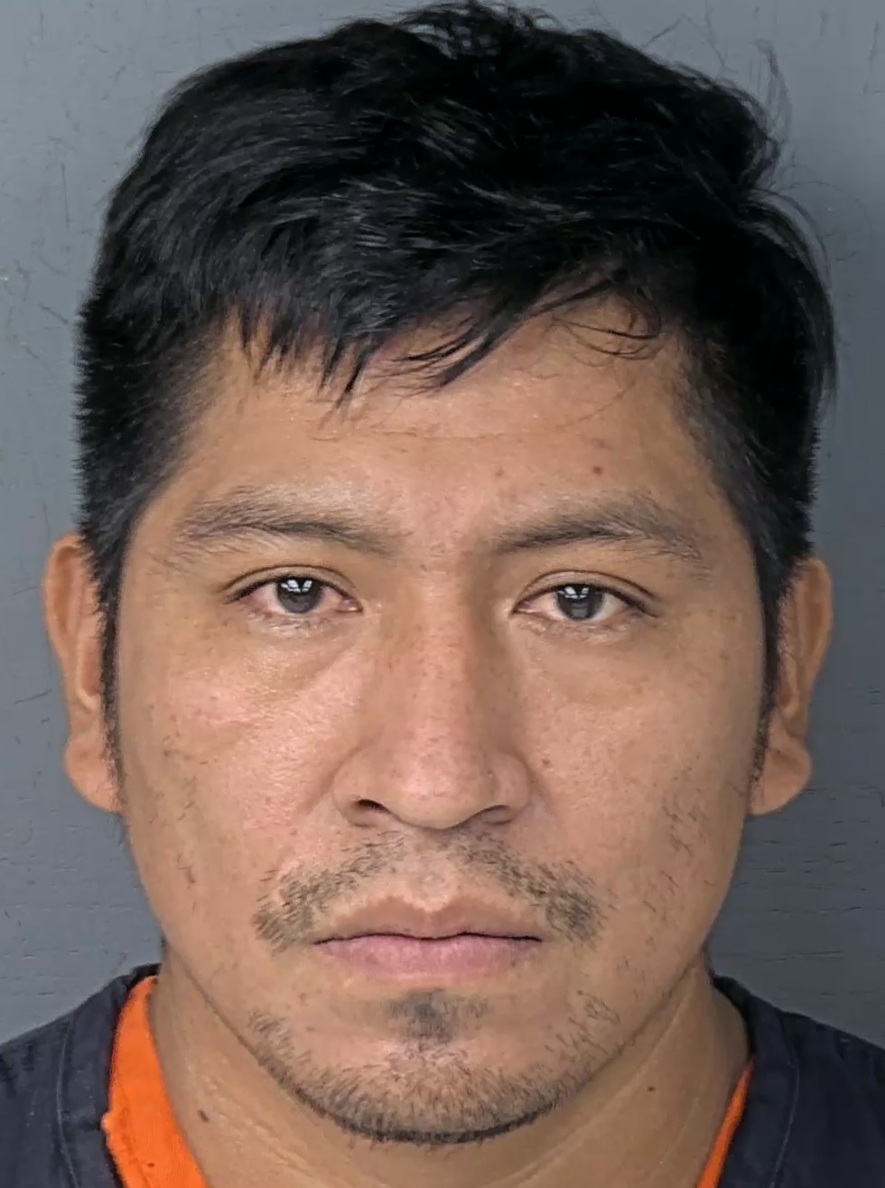 Mugshot of EDGAR HERNANDEZ PEREZ