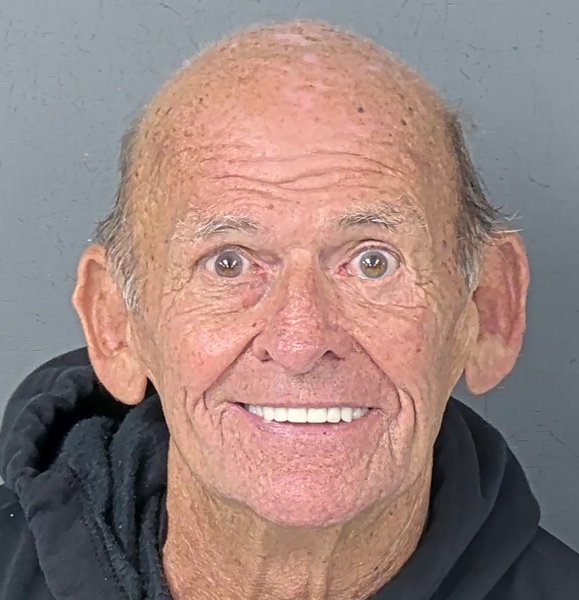 Mugshot of ROBERT ALAN MCDOWELL