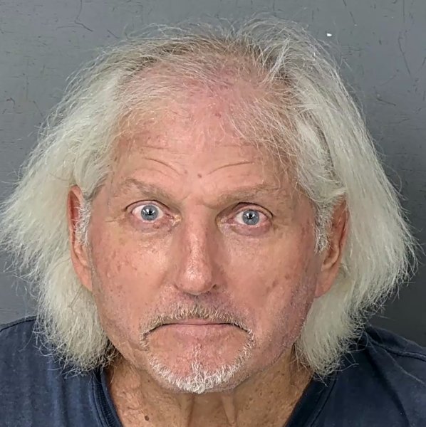 Mugshot of GREGORY MATTHIAS HOPEWELL