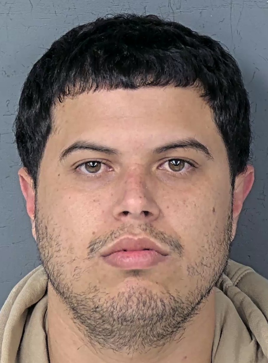 Mugshot of YAHVE CORDOVES NIEVES