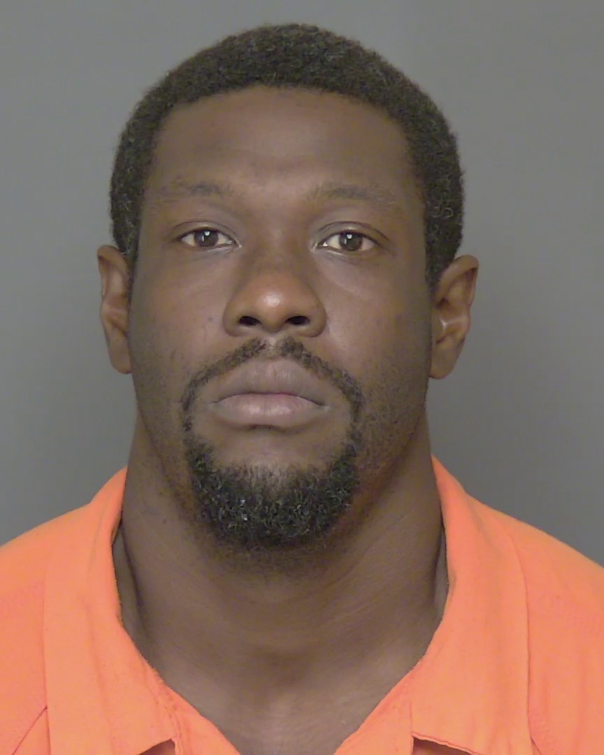 Mugshot of DESHAWN LAYTON GRAHAM