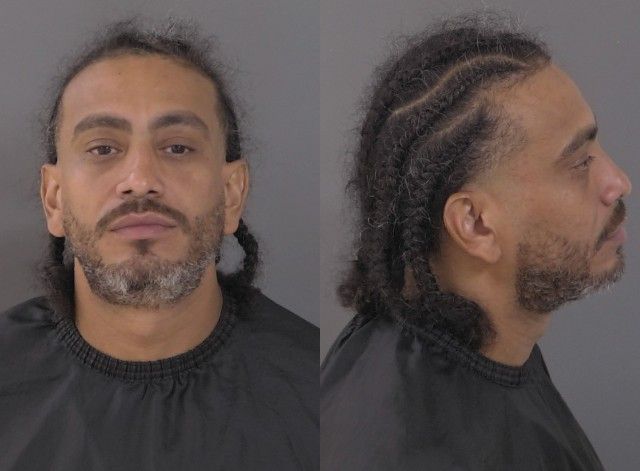 Mugshot of Lesther I Bravo
