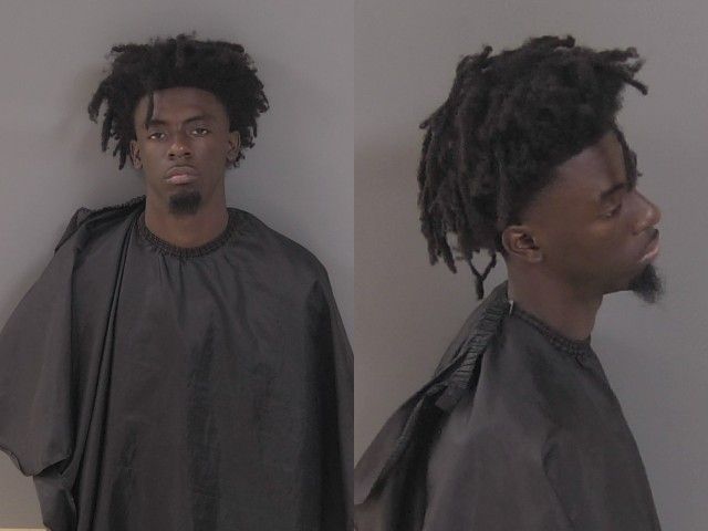 Mugshot of Loveridde Varanski Antonio Lee Jr