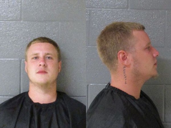 Mugshot of Peyton Reeve Beuttell Miller