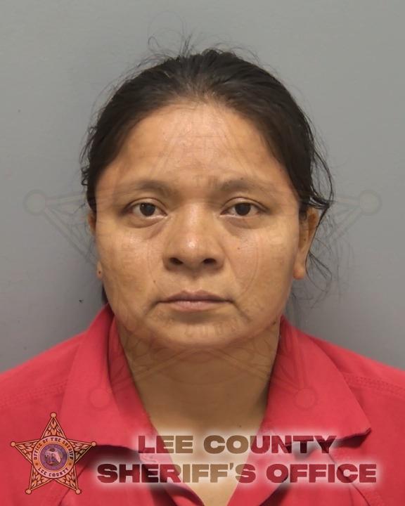 Mugshot of CLAUDIA LUX AMBROCIO DE PERE