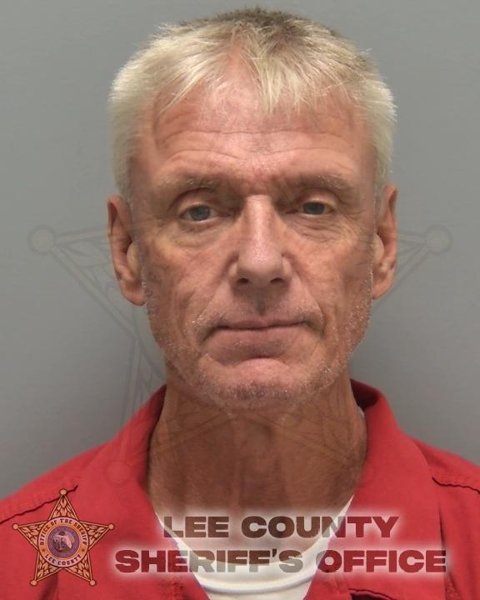 Mugshot of MICHAEL ALLEN DANIELS