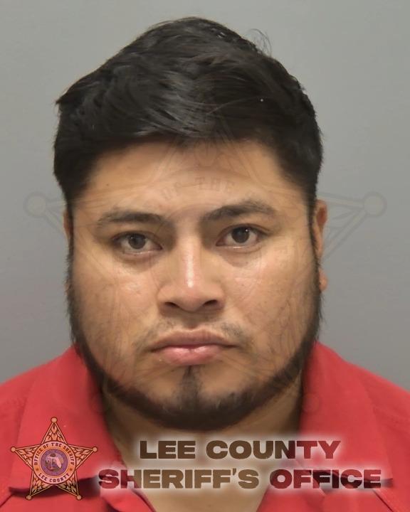 Mugshot of MIGUEL ESTUARDO OXLAJ GONZALEZ