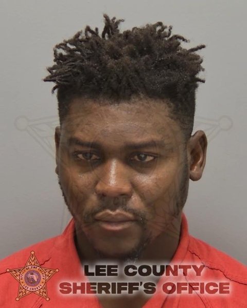Mugshot of MAKENSON VILSAINT