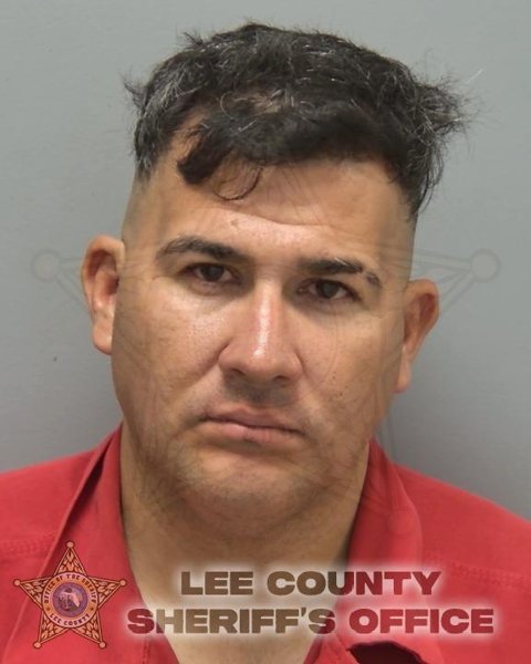 Mugshot of YANNIEL GINARTE GONZALEZ