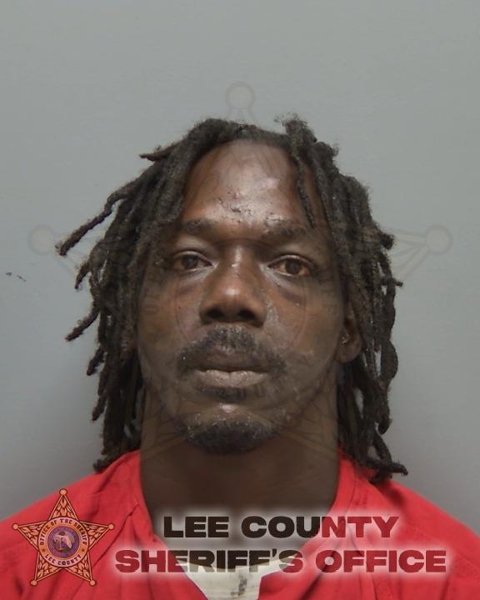 Mugshot of DONTAVIUS JAMES PARSON