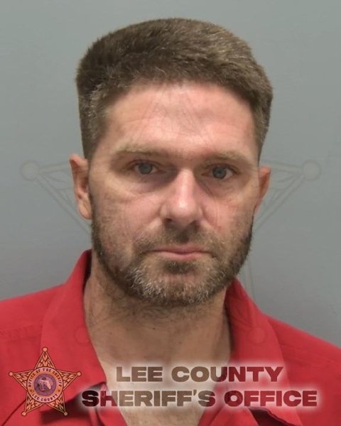 Mugshot of DANIEL SCOTT KLICK