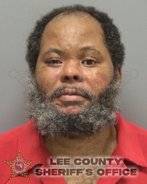Mugshot of DONTAVIUS JEVAN DREW