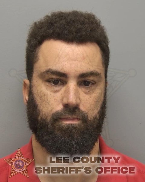 Mugshot of RENAN CASTILHOS