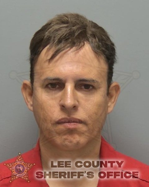 Mugshot of OMAR BANUELOS-GONZALEZ