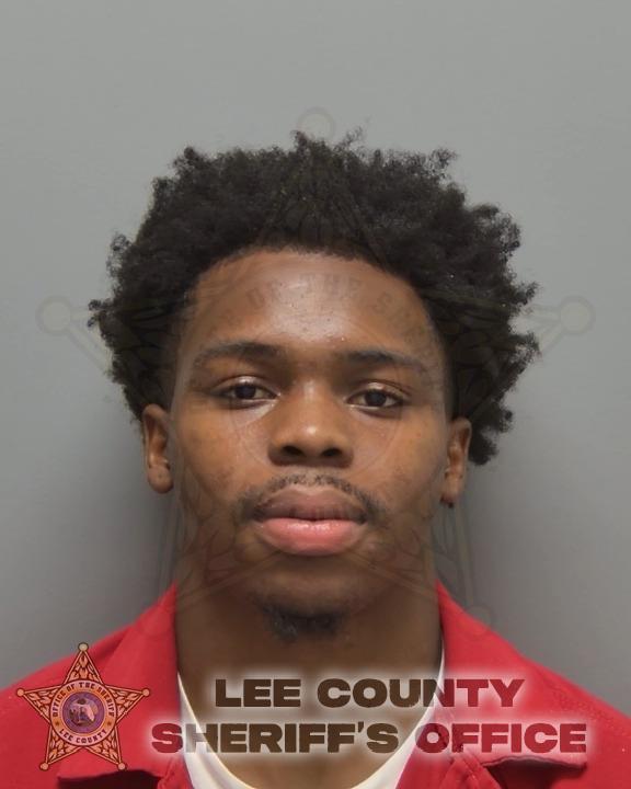 Mugshot of E'ZARIUS LORENZO LOCKWOOD