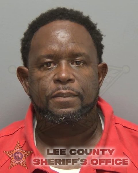 Mugshot of MICHAEL DEON SHACKELFORD