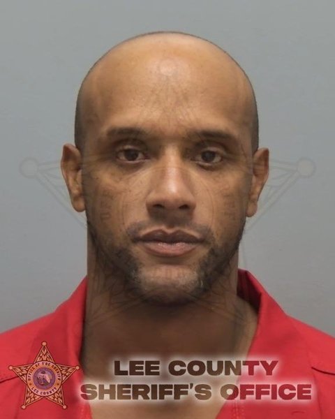 Mugshot of VICTOR MIGUEL SORIANO