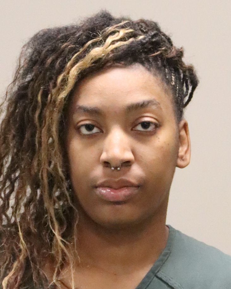 Mugshot of MARNISHA JANEESE SIMS