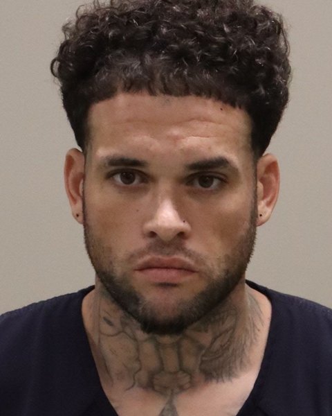 Mugshot of YAMIER LINARES