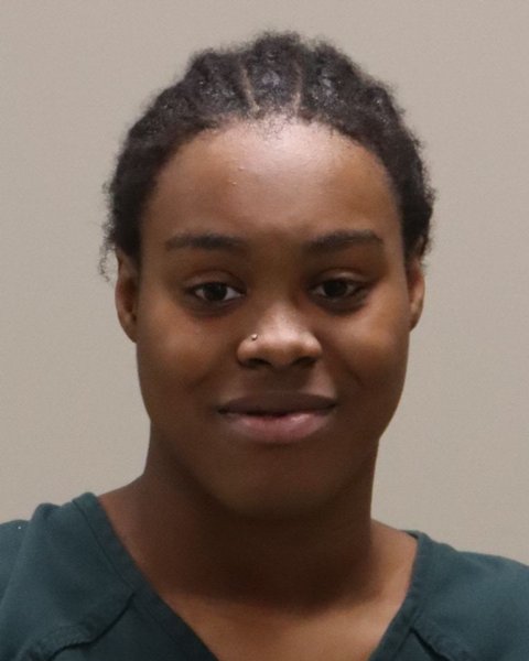 Mugshot of JHANIA CIERRA LEONARD