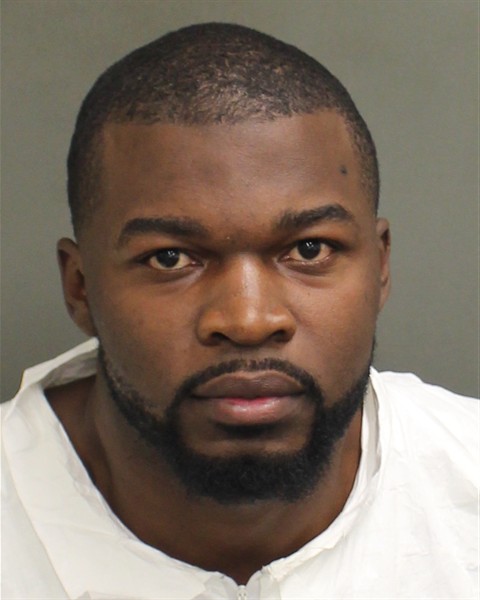 Mugshot of DEAVEON JAQUAN BROWN