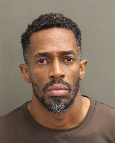 Mugshot of DIEGO MANNIGCACERES