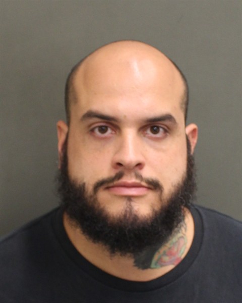 Mugshot of VICTOR MANUEL MARTIN