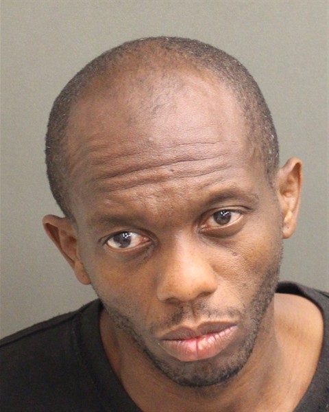 Mugshot of MAURICE T ROBINSON