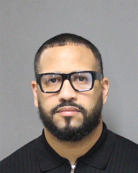 Mugshot of LUIS MANUEL ENCARNACION