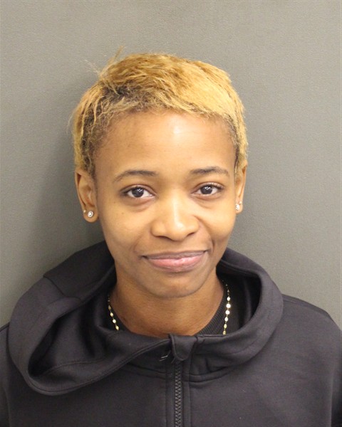 Mugshot of SHANICE JASMIN HUGGINS