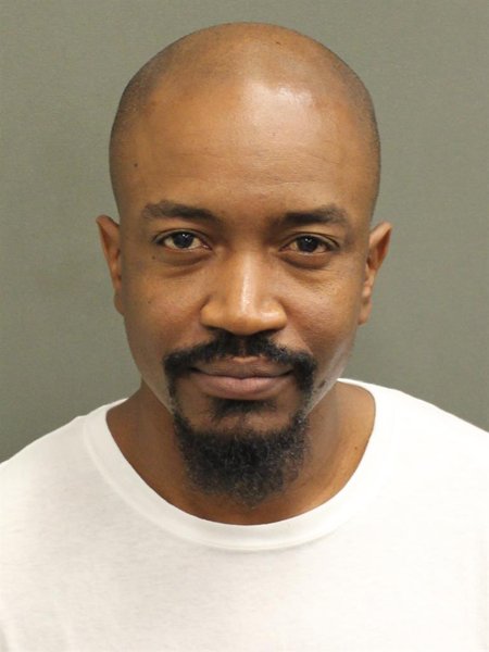 Mugshot of AUSTIN REUBEN HENRY