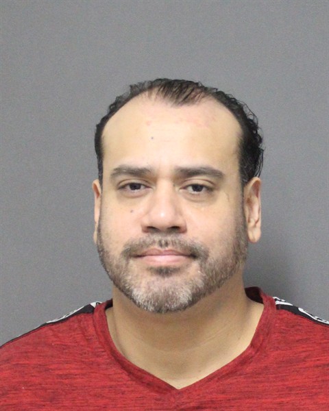 Mugshot of EDUARDO OMAR PEREZPEREZ