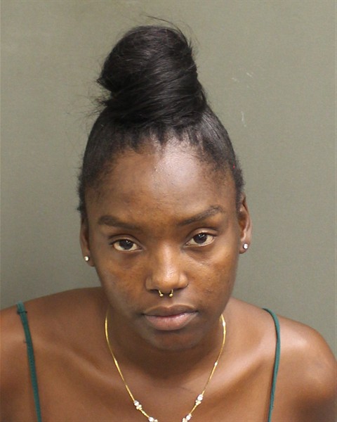 Mugshot of ZHAQUETTE HOLLY