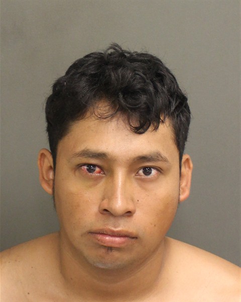 Mugshot of ROBERTO LOPEZAGUILAR
