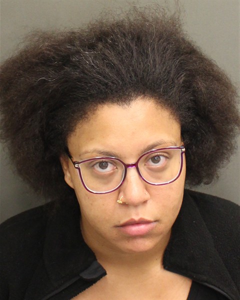 Mugshot of ANAIZA YENNIEN BEVE PARKER