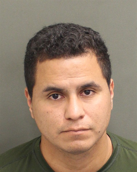 Mugshot of CRISTIAN ARMANDO CRUZHERNANDEZ