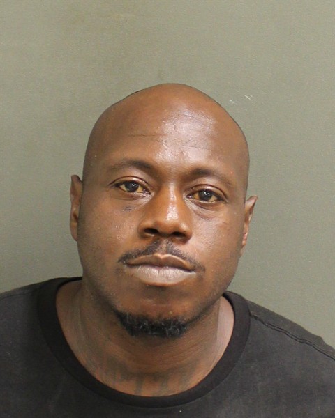 Mugshot of CRAIG LENARD JR HUGHLEY
