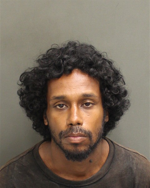 Mugshot of TRAVIS LEONARD MACON