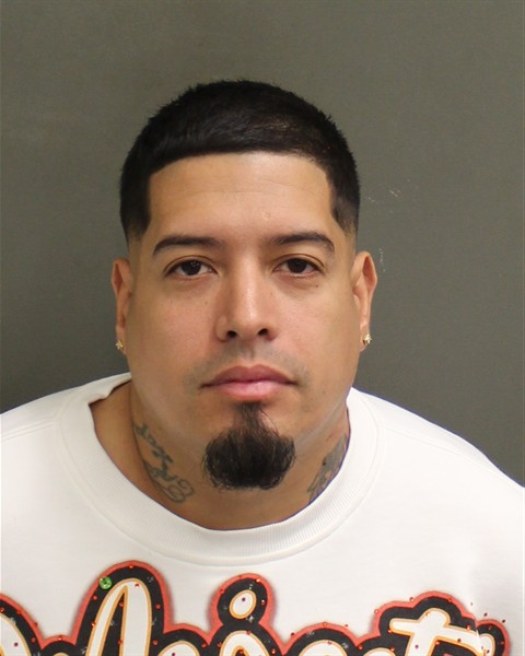 Mugshot of EMMANUEL ROSADO