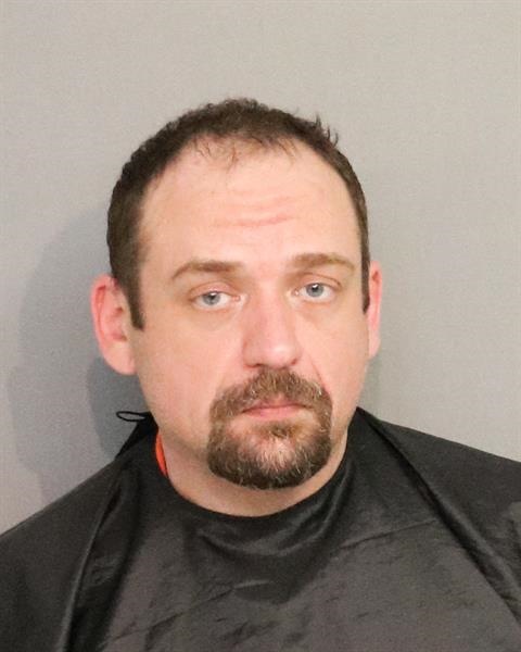 Mugshot of DON MARTIN MACRAE