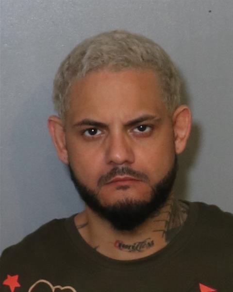 Mugshot of JONATHAN CRUZ-FERNANDEZ