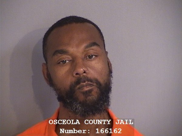 Mugshot of DAREUS RASHAE LEWIS