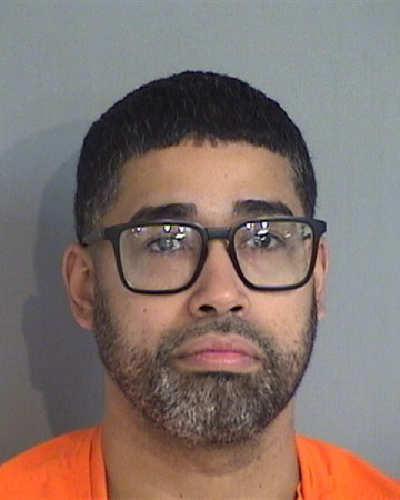 Mugshot of JOHNATHAN COLON-PEREZ