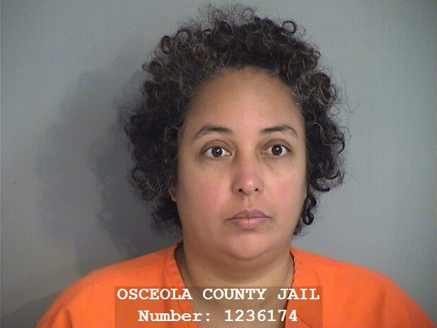Mugshot of YINESKA CAROLINA HERNANDEZ-SUAREZ