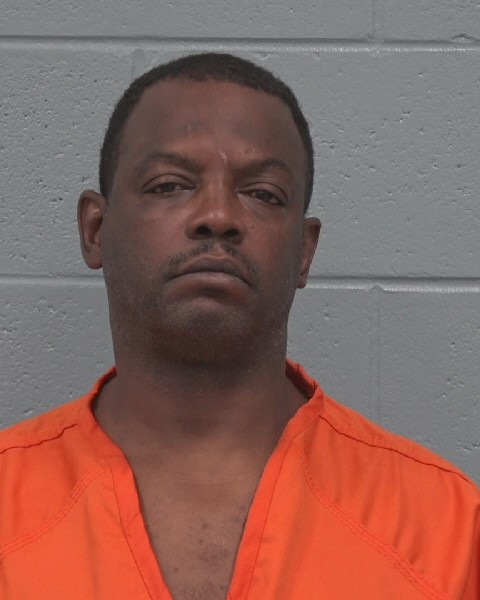 Mugshot of ROBERTO LARKAY FELDER