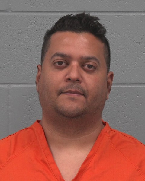 Mugshot of CARLOS MANUEL DELAPAZ